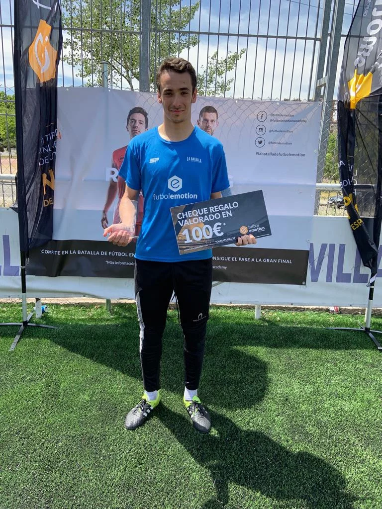 post card Javier Lopez - Ganador Por. Senior.webp